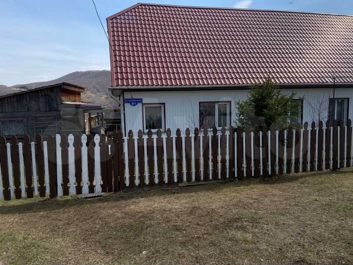 Дом 76 м² на участке 1,32 га