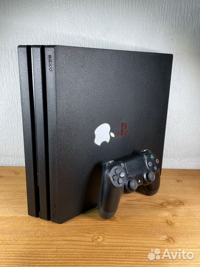 Игровая приставка ps4 pro 1tb