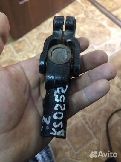 Рулевой карданчик jzx100