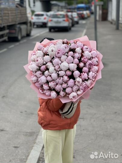 Пионы с достовкой