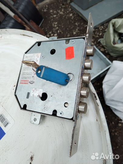 Дверной замок