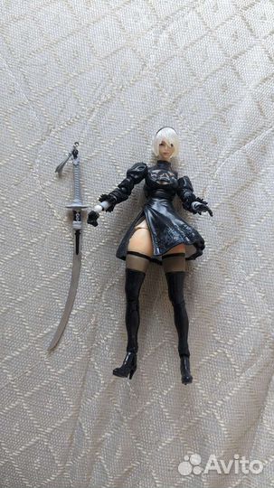 Фигурка 2B
