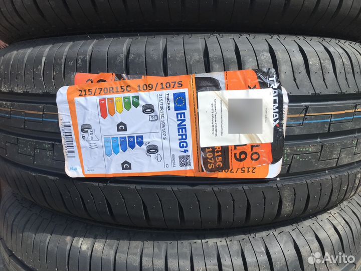 Tracmax X-Privilo RF-19 215/70 R15C 109S