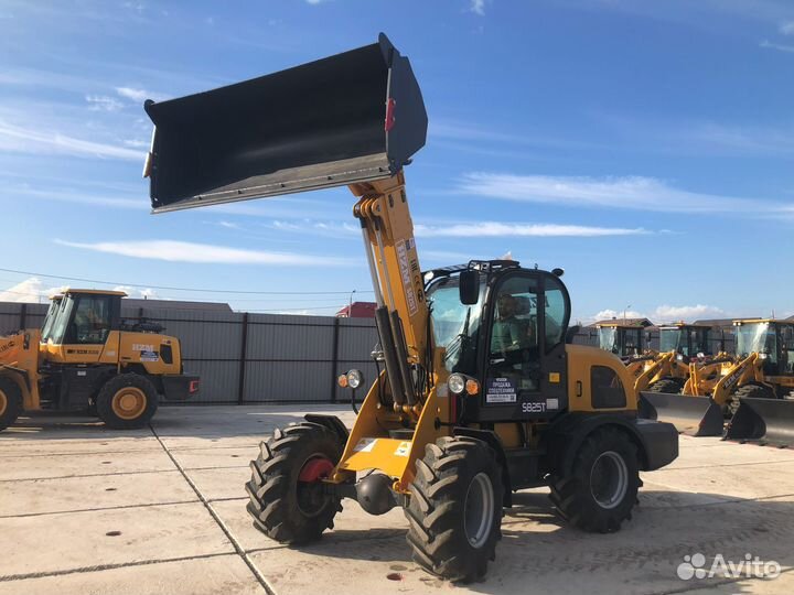 Телескопический погрузчик HZM S825T, 2024