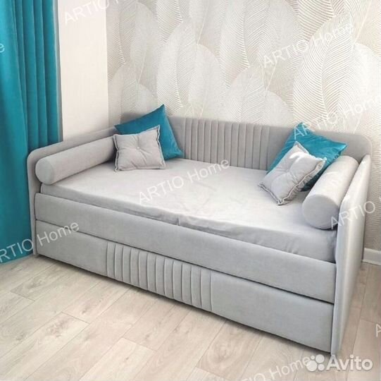 Детская кровать с бортиками