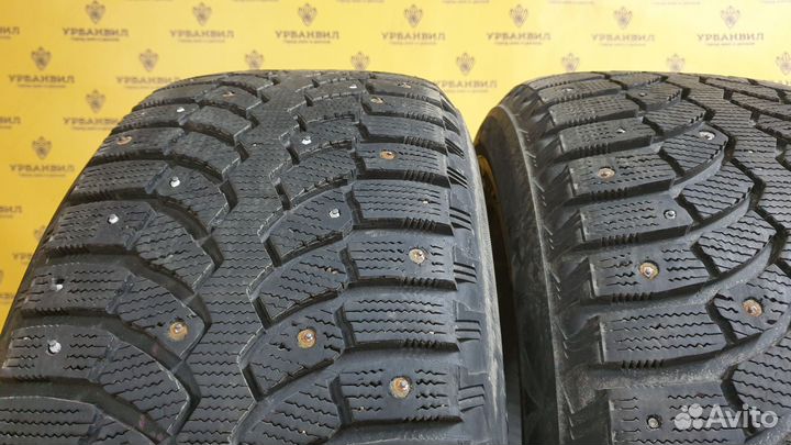 Bridgestone Blizzak Spike-01 235/55 R17 103T