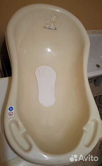 Ванночка для купания с подставкой