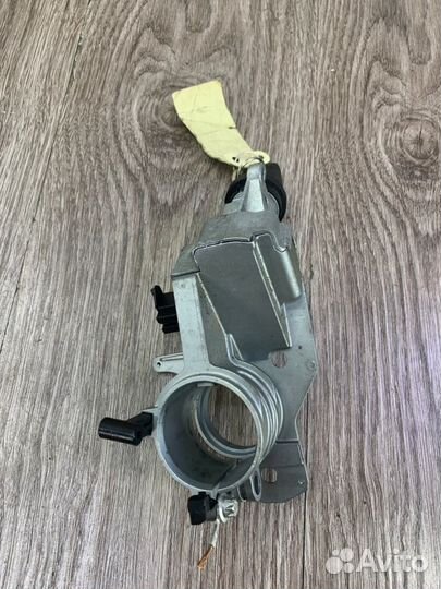 Замок зажигания Opel Zafira B Z19DTH 2005