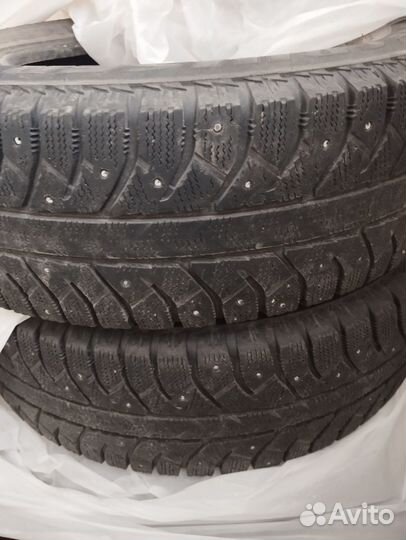 Bridgestone Ice Cruiser 7000 185/70 88