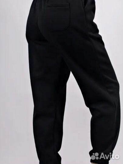 Спортивный костюм женский