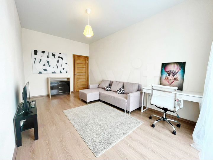 2-к. квартира, 65 м², 2/4 эт.