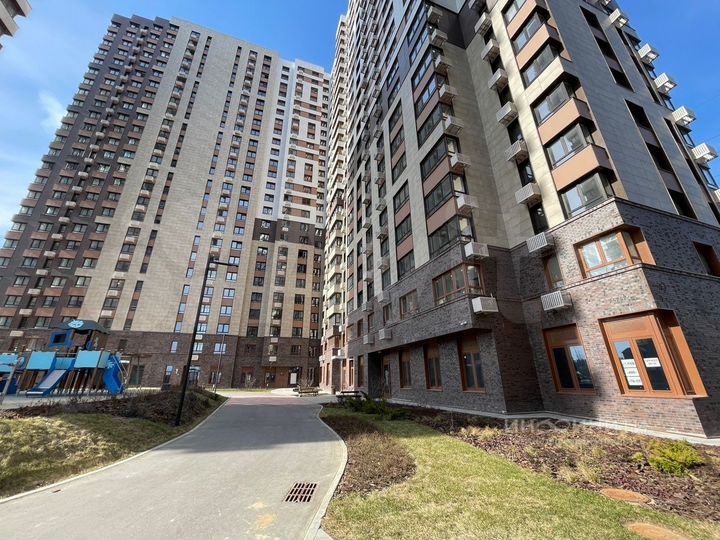 3-к. квартира, 79,3 м², 16/25 эт.