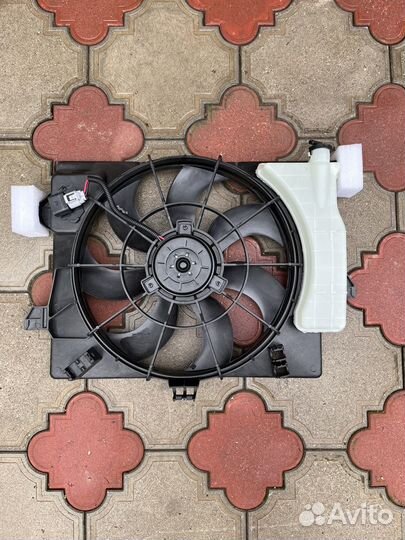 Радиатор охлаждения Хундай Солярис 2010-217