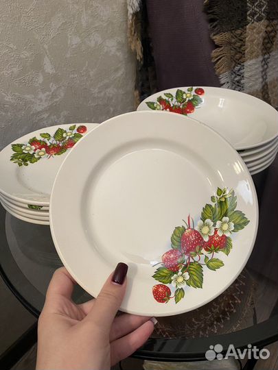 Набор тарелок