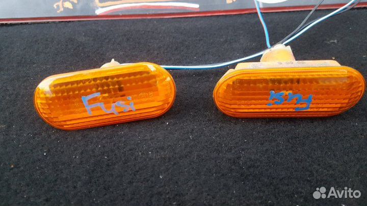 Поворотник в крыле передний Ford Fusion 1.4 fxja