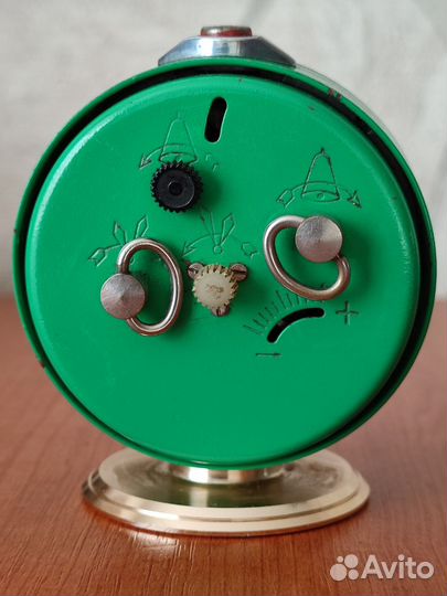 Часы- будильник Слава СССР