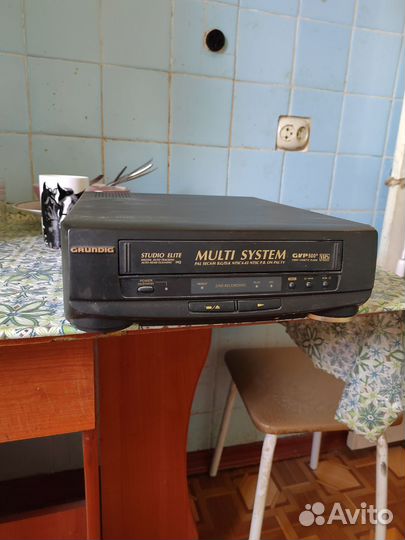 Видеомагнитофон