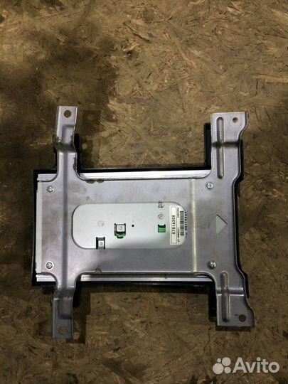 Усилитель магнитолы Mitsubishi Pajero Sport 2