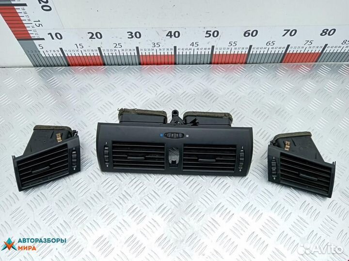 Дефлектор обдува салона BMW X3 E83 2004