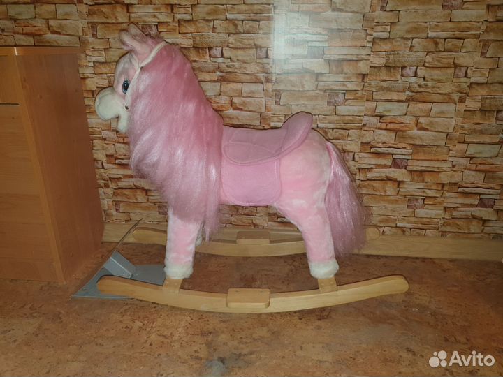 Детская качалка лошадь