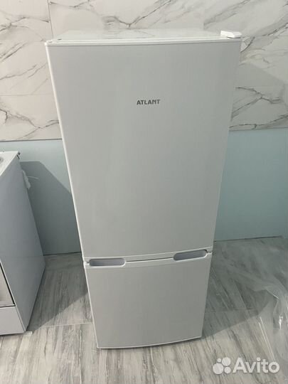 Холодильник атлант новый