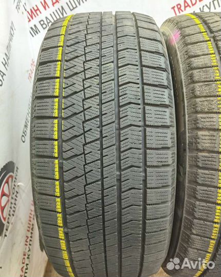Bridgestone Blizzak VRX2 235/50 R18 97H