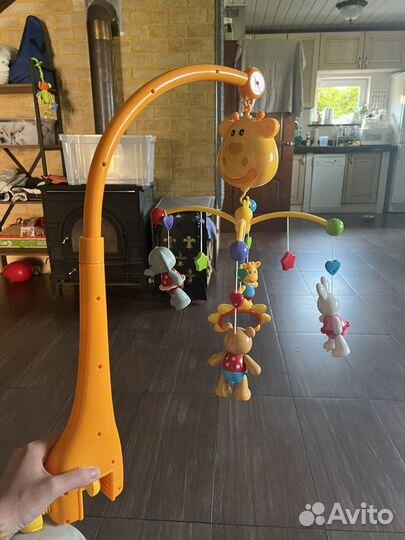 Мобиль и пеленальный коврик