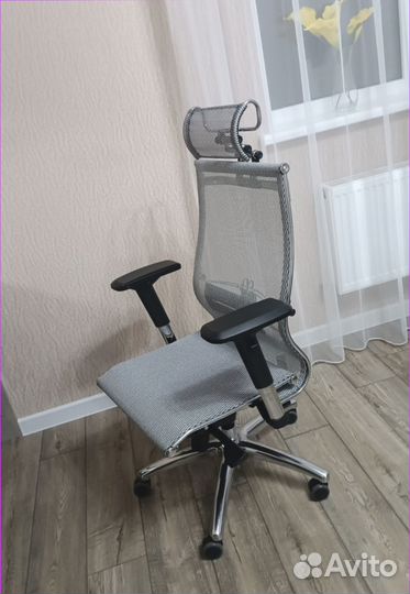 Компьютерное кресло