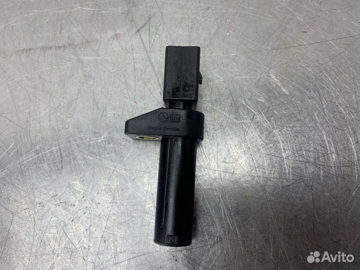 Датчик коленвала Mercedes C-Class W203 OM646 2.2