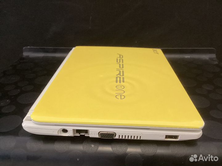 Нетбук Acer Aspire One happy2-N578Qyy