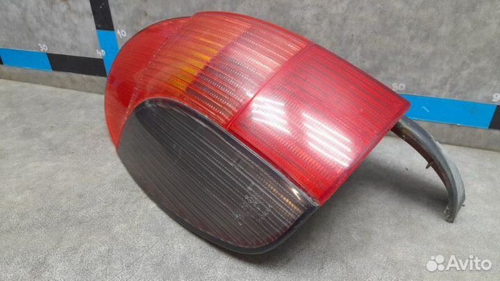 Фонарь задний левый Peugeot 306 1.6 10FX1Z MT 1999