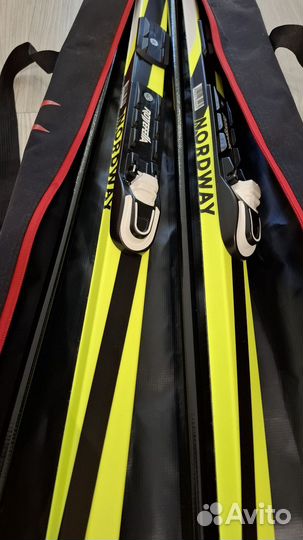 Беговые лыжи комплект