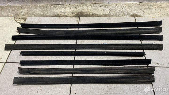 Уплотнители стекол комплект Mercedes Benz W210