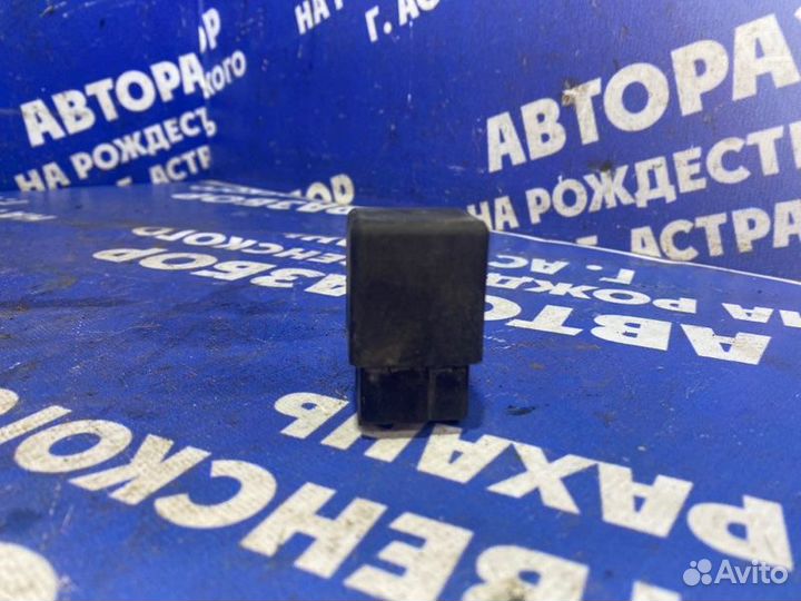 Реле Hyundai Accent седан 2006