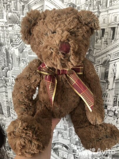 Красивый Мишка мягкий