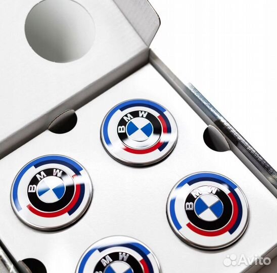 Заглушки BMW 50 Jahre Motorsport ступичные