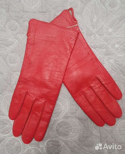 Перчатки женские кожаные новые