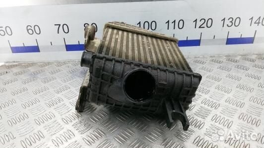 Радиатор интеркуллера KIA sportage 2 (SNI04KC01)