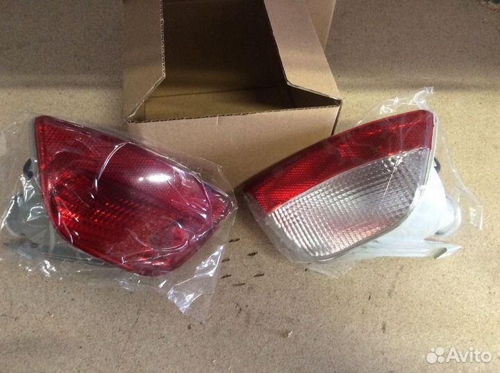 Форд Фокус 2 дорест хетчбэк фонари заднего бампера