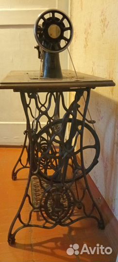 Швейная машина Singer