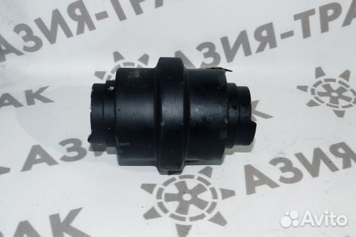 Опорный каток на kobelco SK15