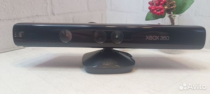 Сенсор движений Kinect для Xbox 360