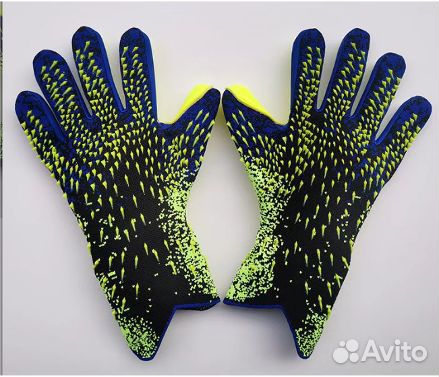 Вратарские перчатки