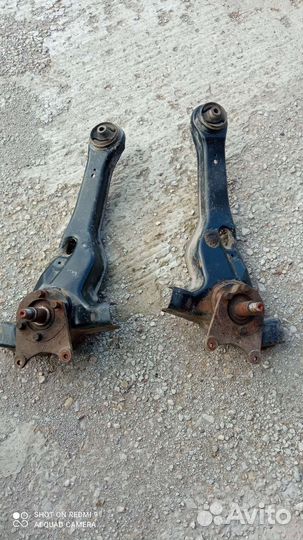 Продам рычаги задние Мицубисси Каризма 2003 г