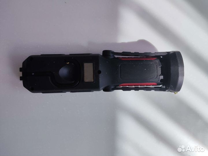 Фонарь светодиодный с магнитом