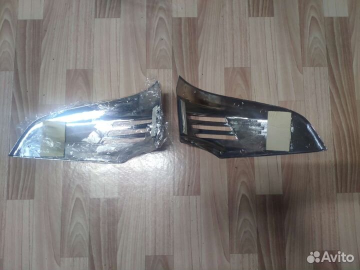 Накладки на поворотники хром Митсубиси Кантер