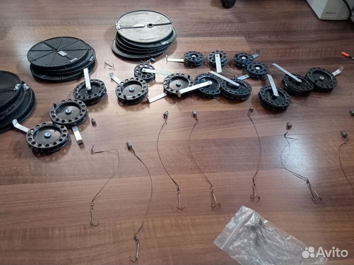 Жерлицы в комплекте с грузилом и крючком