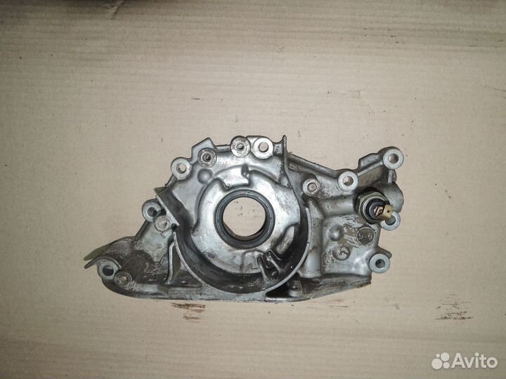 Насос масляный Mitsubishi Galant viii 1995-2003