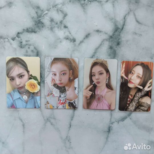 Itzy карточки