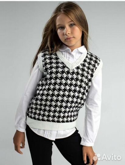 Жилетка для девочки школьная новая
